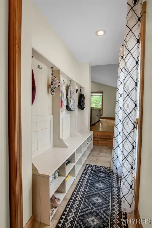 Foyer Foyer