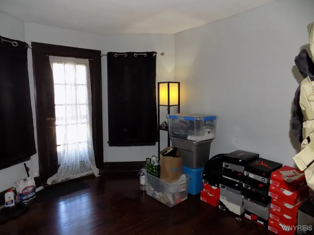 227 Crowley Avenue, Buffalo, New York 14207, Buffalo, New York 14207, 3 Bedrooms Bedrooms, ,2 BathroomsBathrooms,Residential,For Sale,227 Crowley Avenue, Buffalo, New York 14207,B1627598