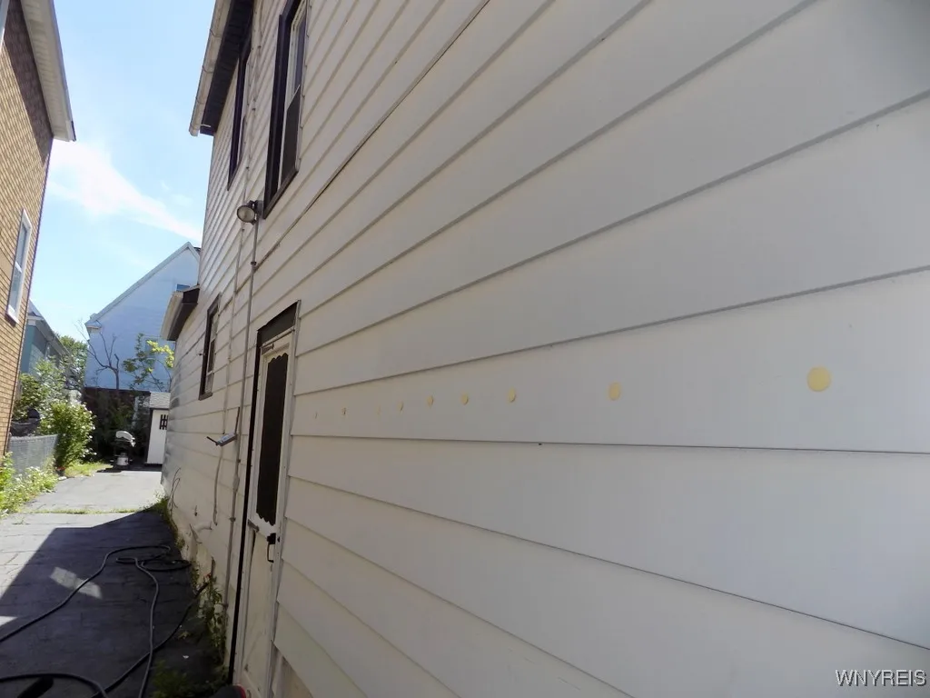 227 Crowley Avenue, Buffalo, New York 14207, Buffalo, New York 14207, 3 Bedrooms Bedrooms, ,2 BathroomsBathrooms,Residential,For Sale,227 Crowley Avenue, Buffalo, New York 14207,B1627598