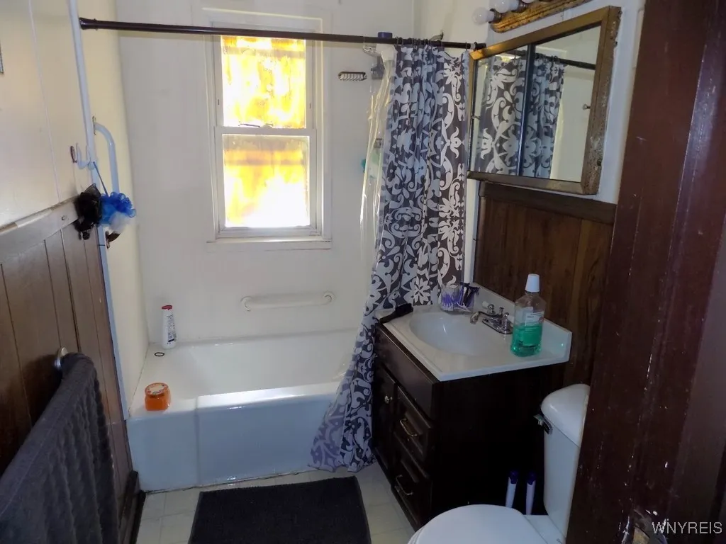 227 Crowley Avenue, Buffalo, New York 14207, Buffalo, New York 14207, 3 Bedrooms Bedrooms, ,2 BathroomsBathrooms,Residential,For Sale,227 Crowley Avenue, Buffalo, New York 14207,B1627598