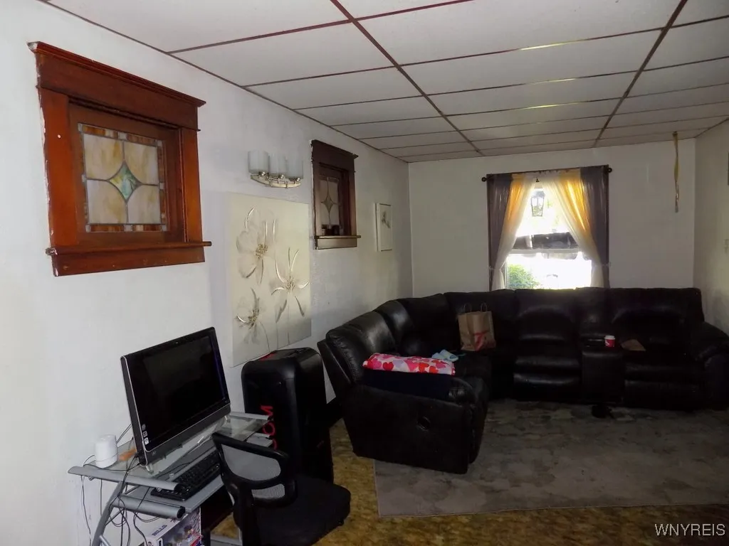 227 Crowley Avenue, Buffalo, New York 14207, Buffalo, New York 14207, 3 Bedrooms Bedrooms, ,2 BathroomsBathrooms,Residential,For Sale,227 Crowley Avenue, Buffalo, New York 14207,B1627598