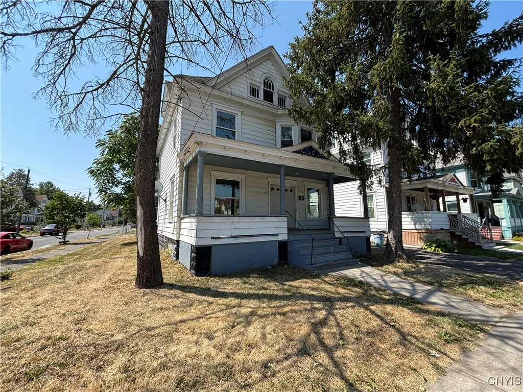 1330 Midland Avenue, Syracuse, New York 13205, Syracuse, New York 13205, 4 Bedrooms Bedrooms, 8 Rooms Rooms,1 BathroomBathrooms,Residential,Closed,1330 Midland Avenue, Syracuse, New York 13205,0,S1631851