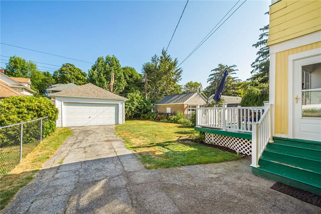 610 Hazelwood, Rochester, New York 14609, Rochester, New York 14609, 3 Bedrooms Bedrooms, 6 Rooms Rooms,1 BathroomBathrooms,Residential,Closed,610 Hazelwood, Rochester, New York 14609,0,R1631588