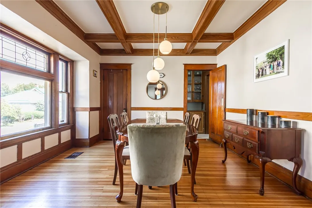 610 Hazelwood, Rochester, New York 14609, Rochester, New York 14609, 3 Bedrooms Bedrooms, 6 Rooms Rooms,1 BathroomBathrooms,Residential,Closed,610 Hazelwood, Rochester, New York 14609,0,R1631588