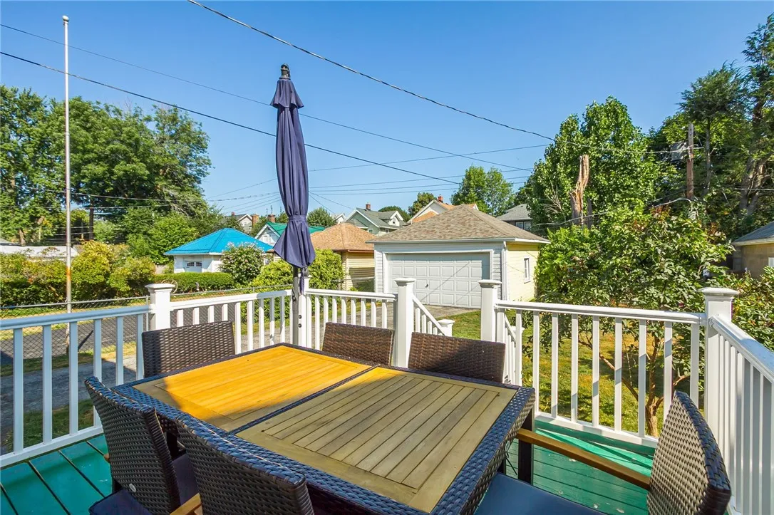 610 Hazelwood, Rochester, New York 14609, Rochester, New York 14609, 3 Bedrooms Bedrooms, 6 Rooms Rooms,1 BathroomBathrooms,Residential,Closed,610 Hazelwood, Rochester, New York 14609,0,R1631588