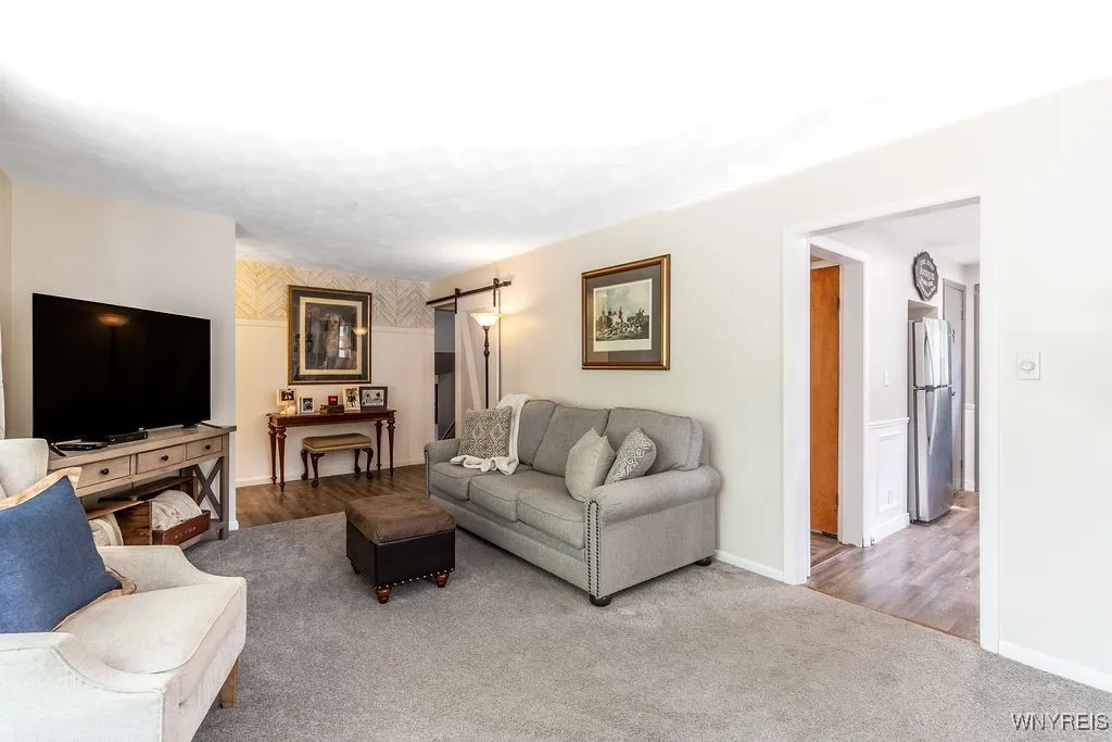 4651 Overlook Drive, Clarence, New York 14221, Clarence, New York 14221, 3 Bedrooms Bedrooms, 8 Rooms Rooms,2 BathroomsBathrooms,Residential,For Sale,4651 Overlook Drive, Clarence, New York 14221,B1629272
