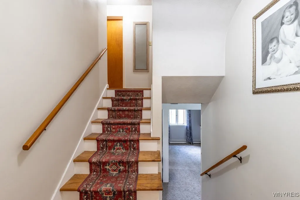 4651 Overlook Drive, Clarence, New York 14221, Clarence, New York 14221, 3 Bedrooms Bedrooms, 8 Rooms Rooms,2 BathroomsBathrooms,Residential,For Sale,4651 Overlook Drive, Clarence, New York 14221,B1629272