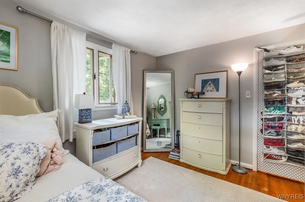 4651 Overlook Drive, Clarence, New York 14221, Clarence, New York 14221, 3 Bedrooms Bedrooms, 8 Rooms Rooms,2 BathroomsBathrooms,Residential,For Sale,4651 Overlook Drive, Clarence, New York 14221,B1629272