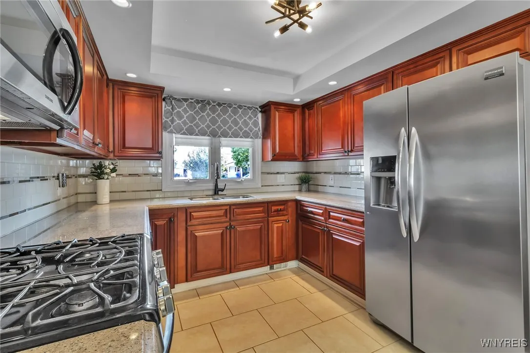 76 Sunshine Drive, Amherst, New York 14228, Amherst, New York 14228, 3 Bedrooms Bedrooms, 6 Rooms Rooms,1 BathroomBathrooms,Residential,Closed,76 Sunshine Drive, Amherst, New York 14228,0,B1631439