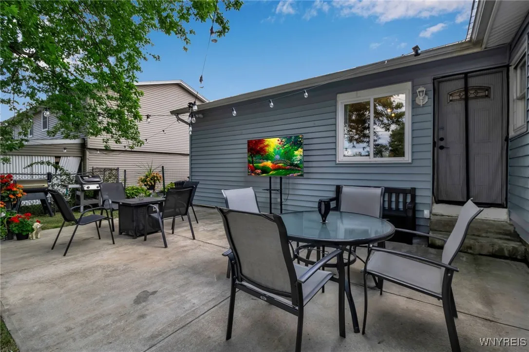 76 Sunshine Drive, Amherst, New York 14228, Amherst, New York 14228, 3 Bedrooms Bedrooms, 6 Rooms Rooms,1 BathroomBathrooms,Residential,Closed,76 Sunshine Drive, Amherst, New York 14228,0,B1631439