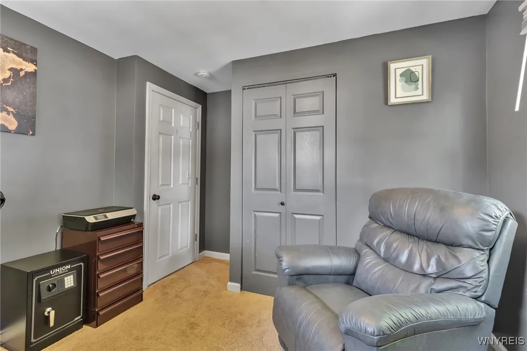 76 Sunshine Drive, Amherst, New York 14228, Amherst, New York 14228, 3 Bedrooms Bedrooms, 6 Rooms Rooms,1 BathroomBathrooms,Residential,For Sale,76 Sunshine Drive, Amherst, New York 14228,0,B1631439