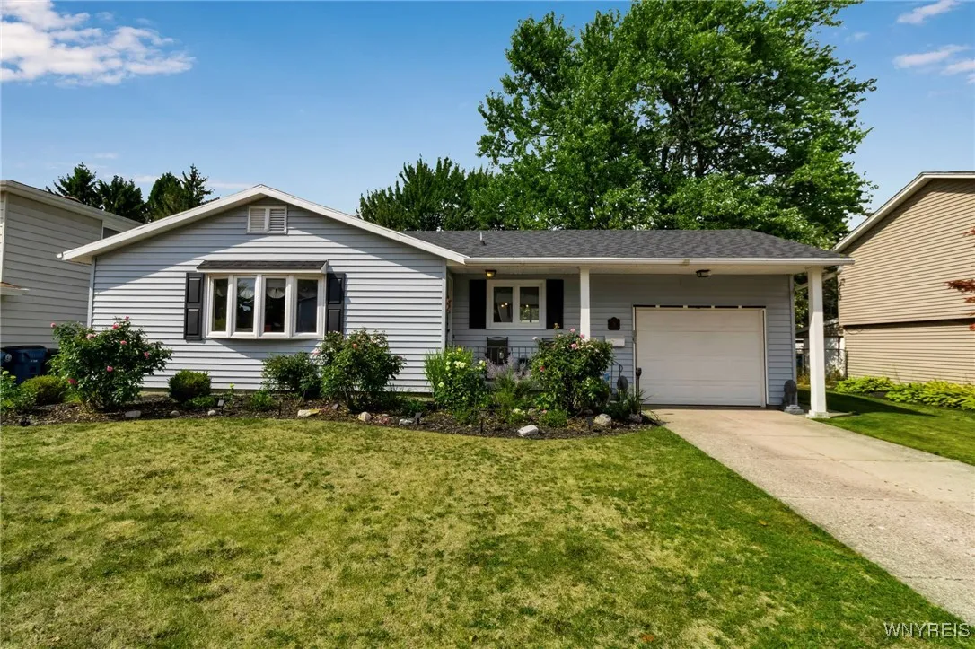 76 Sunshine Drive, Amherst, New York 14228, Amherst, New York 14228, 3 Bedrooms Bedrooms, 6 Rooms Rooms,1 BathroomBathrooms,Residential,Closed,76 Sunshine Drive, Amherst, New York 14228,0,B1631439