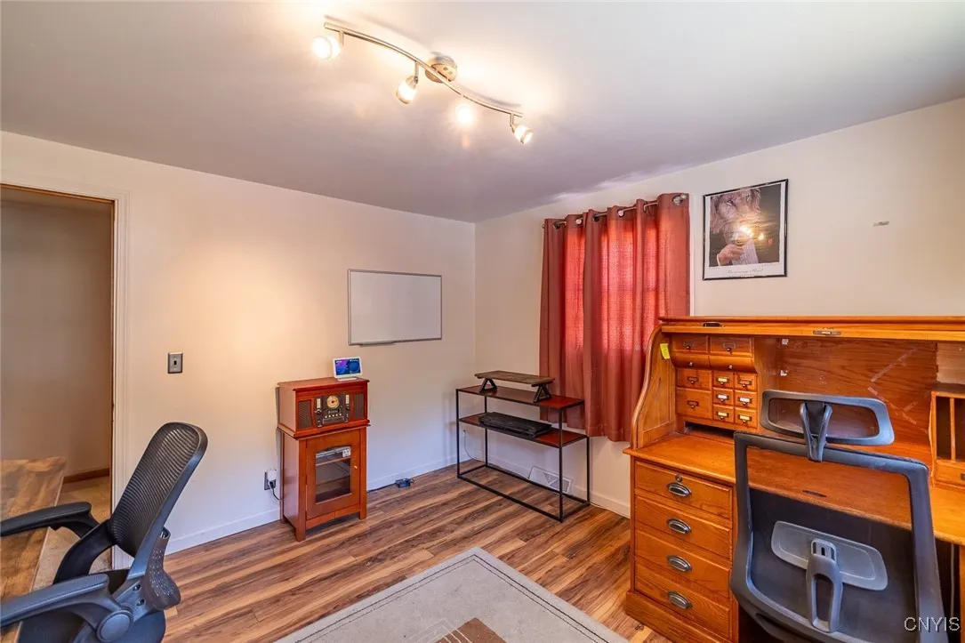 122 Riverdale Road, Clay, New York 13090, Clay, New York 13090, 4 Bedrooms Bedrooms, 11 Rooms Rooms,1 BathroomBathrooms,Residential,Closed,122 Riverdale Road, Clay, New York 13090,0,S1631753