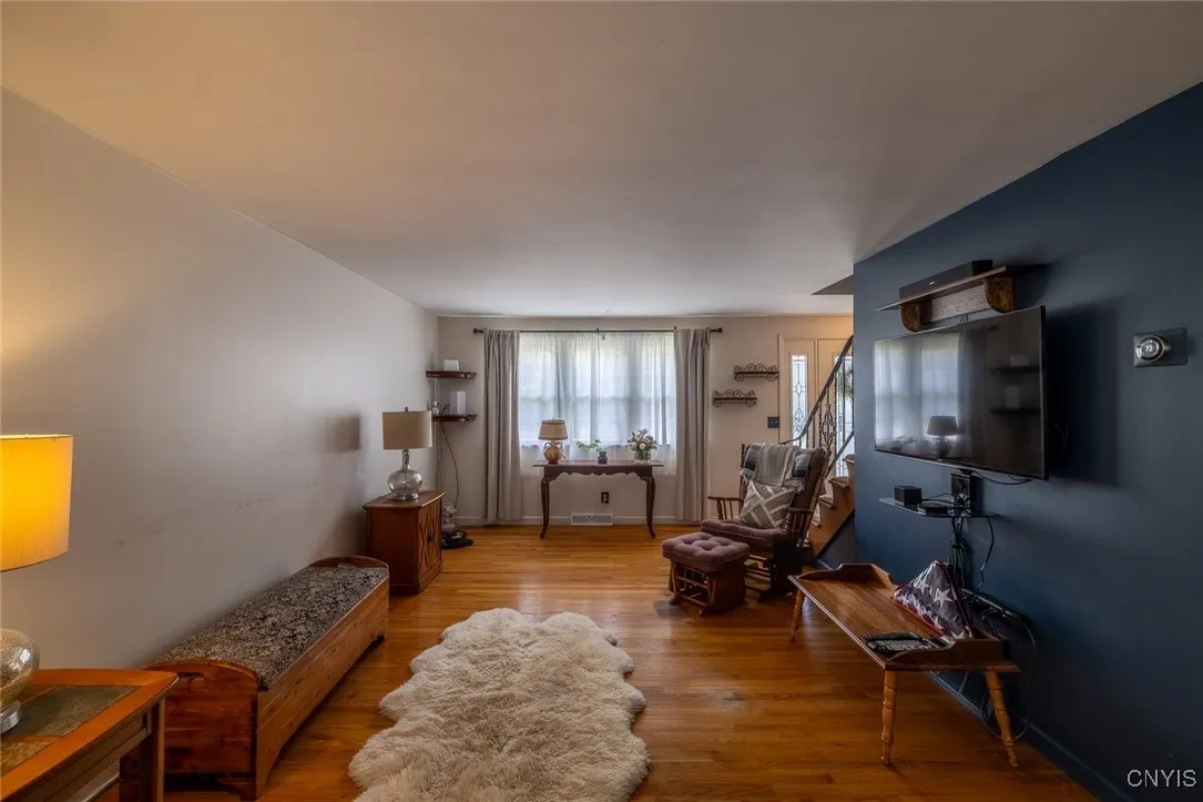 122 Riverdale Road, Clay, New York 13090, Clay, New York 13090, 4 Bedrooms Bedrooms, 11 Rooms Rooms,1 BathroomBathrooms,Residential,Closed,122 Riverdale Road, Clay, New York 13090,0,S1631753