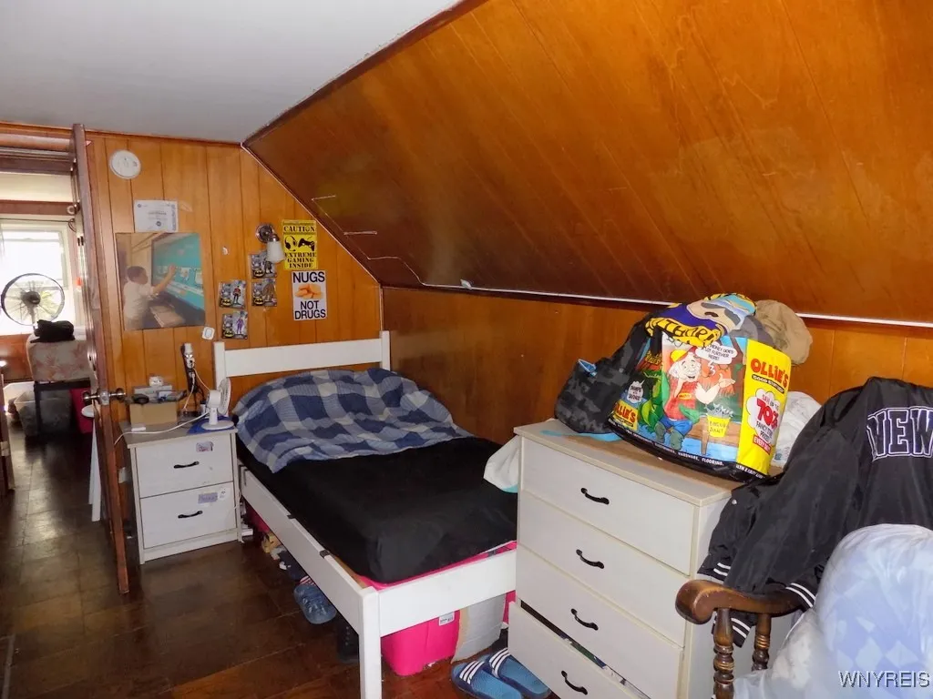 74 Ross Avenue, Buffalo, New York 14207, Buffalo, New York 14207, 4 Bedrooms Bedrooms, 6 Rooms Rooms,1 BathroomBathrooms,Residential,For Sale,74 Ross Avenue, Buffalo, New York 14207,B1627597
