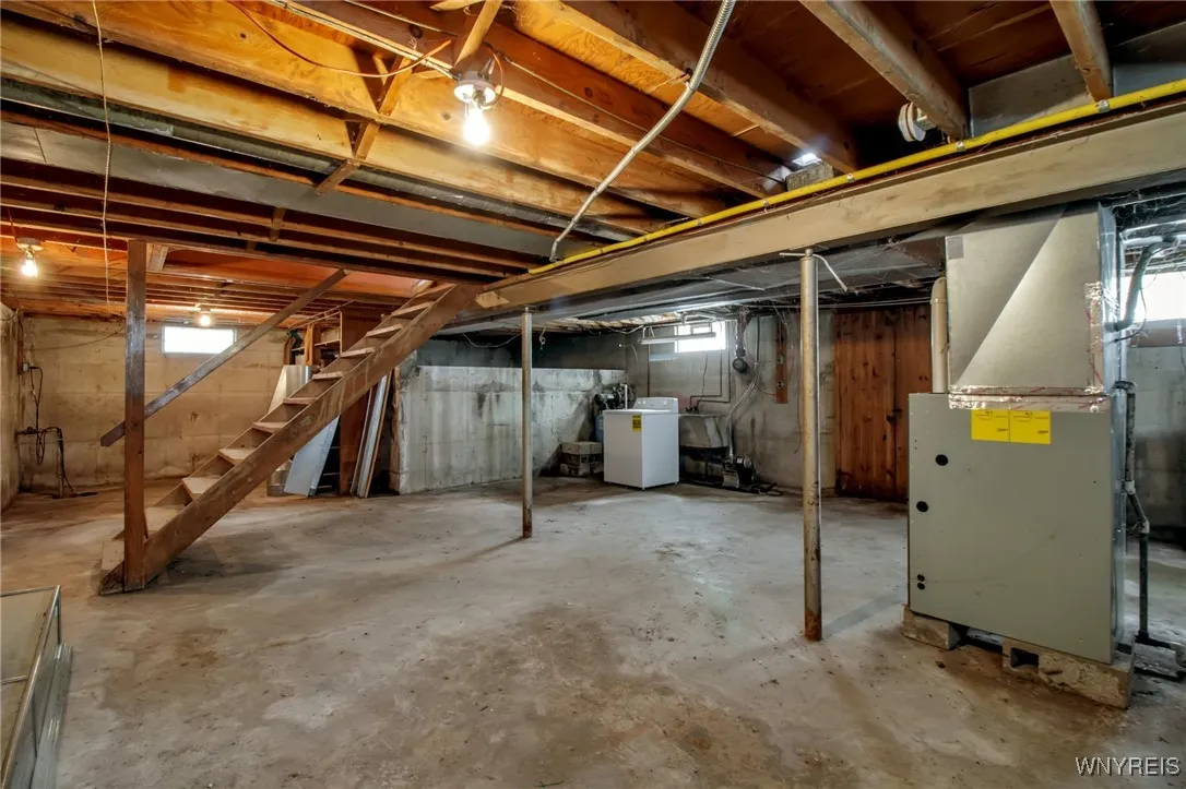 10121 Greiner Road, Clarence, New York 14031, Clarence, New York 14031, 2 Bedrooms Bedrooms, 6 Rooms Rooms,1 BathroomBathrooms,Residential,Closed,10121 Greiner Road, Clarence, New York 14031,0,B1631028