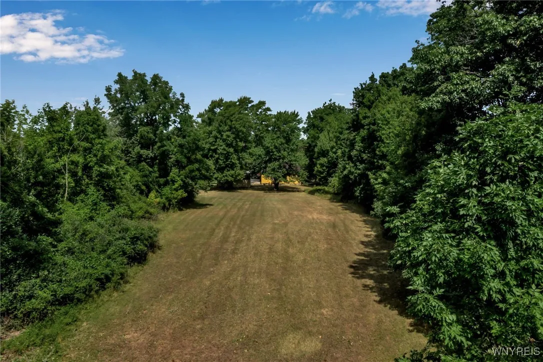 10121 Greiner Road, Clarence, New York 14031, Clarence, New York 14031, 2 Bedrooms Bedrooms, 6 Rooms Rooms,1 BathroomBathrooms,Residential,Closed,10121 Greiner Road, Clarence, New York 14031,0,B1631028