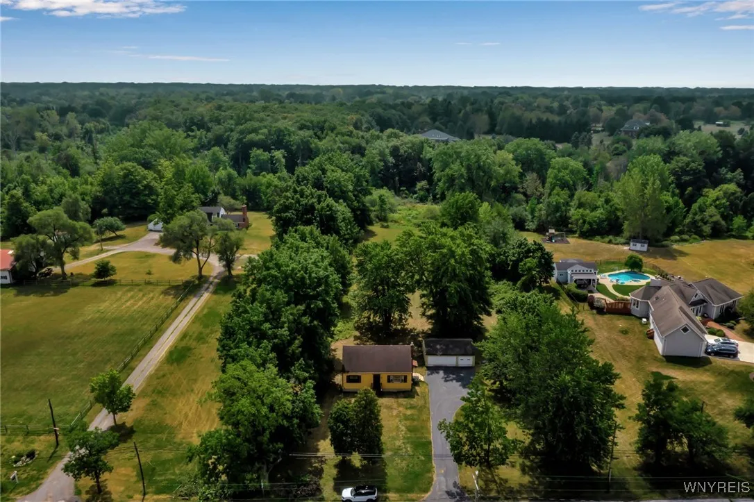 10121 Greiner Road, Clarence, New York 14031, Clarence, New York 14031, 2 Bedrooms Bedrooms, 6 Rooms Rooms,1 BathroomBathrooms,Residential,Closed,10121 Greiner Road, Clarence, New York 14031,0,B1631028