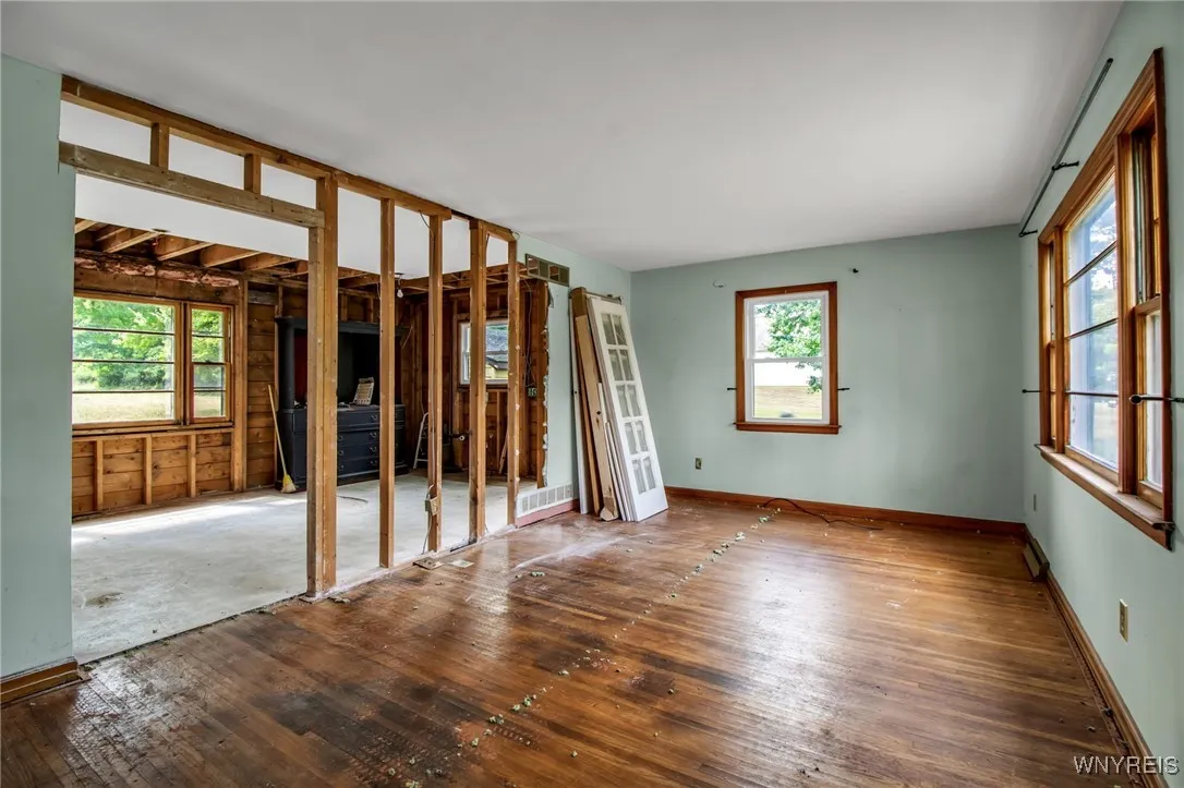 10121 Greiner Road, Clarence, New York 14031, Clarence, New York 14031, 2 Bedrooms Bedrooms, 6 Rooms Rooms,1 BathroomBathrooms,Residential,Closed,10121 Greiner Road, Clarence, New York 14031,0,B1631028