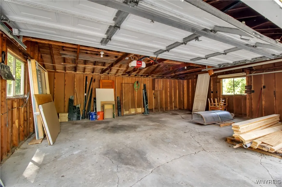 10121 Greiner Road, Clarence, New York 14031, Clarence, New York 14031, 2 Bedrooms Bedrooms, 6 Rooms Rooms,1 BathroomBathrooms,Residential,Closed,10121 Greiner Road, Clarence, New York 14031,0,B1631028