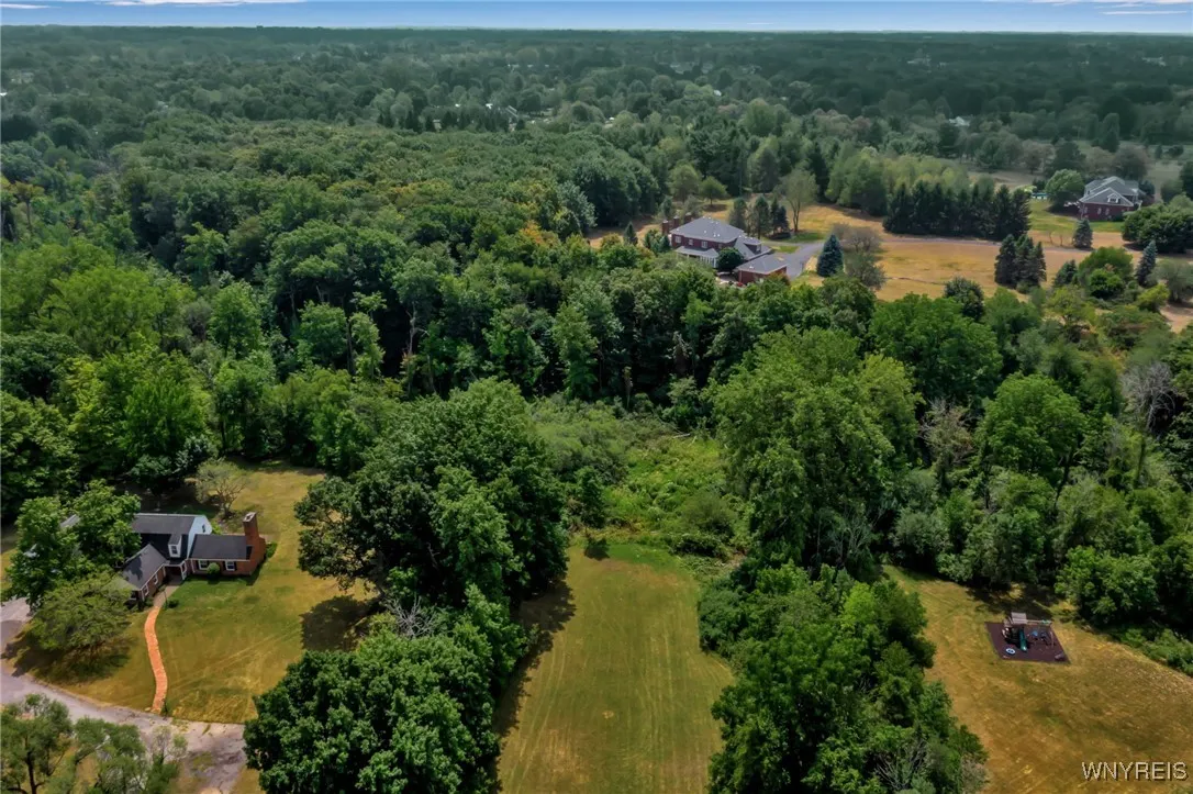 10121 Greiner Road, Clarence, New York 14031, Clarence, New York 14031, 2 Bedrooms Bedrooms, 6 Rooms Rooms,1 BathroomBathrooms,Residential,Closed,10121 Greiner Road, Clarence, New York 14031,0,B1631028