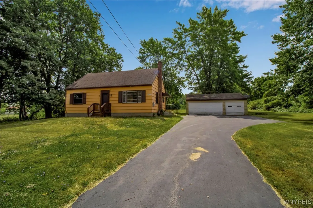10121 Greiner Road, Clarence, New York 14031, Clarence, New York 14031, 2 Bedrooms Bedrooms, 6 Rooms Rooms,1 BathroomBathrooms,Residential,Closed,10121 Greiner Road, Clarence, New York 14031,0,B1631028