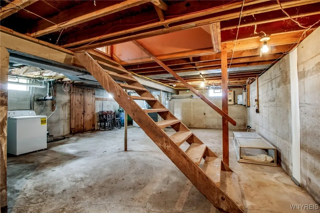 10121 Greiner Road, Clarence, New York 14031, Clarence, New York 14031, 2 Bedrooms Bedrooms, 6 Rooms Rooms,1 BathroomBathrooms,Residential,Closed,10121 Greiner Road, Clarence, New York 14031,0,B1631028