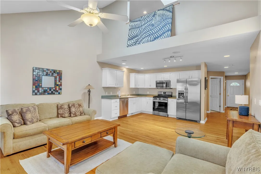 1 B Astor Ridge Drive B, Amherst, New York 14228, Amherst, New York 14228, 3 Bedrooms Bedrooms, 7 Rooms Rooms,2 BathroomsBathrooms,Residential,Closed,1 B Astor Ridge Drive B, Amherst, New York 14228,0,B1630342