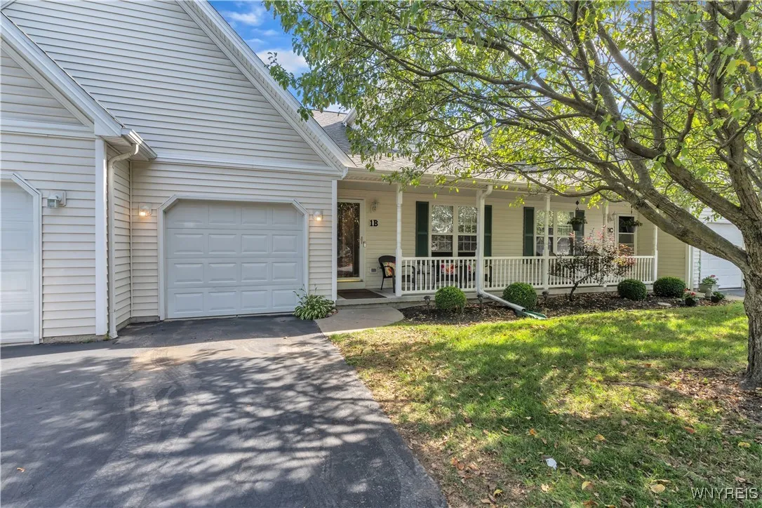 1 B Astor Ridge Drive B, Amherst, New York 14228, Amherst, New York 14228, 3 Bedrooms Bedrooms, 7 Rooms Rooms,2 BathroomsBathrooms,Residential,Closed,1 B Astor Ridge Drive B, Amherst, New York 14228,0,B1630342