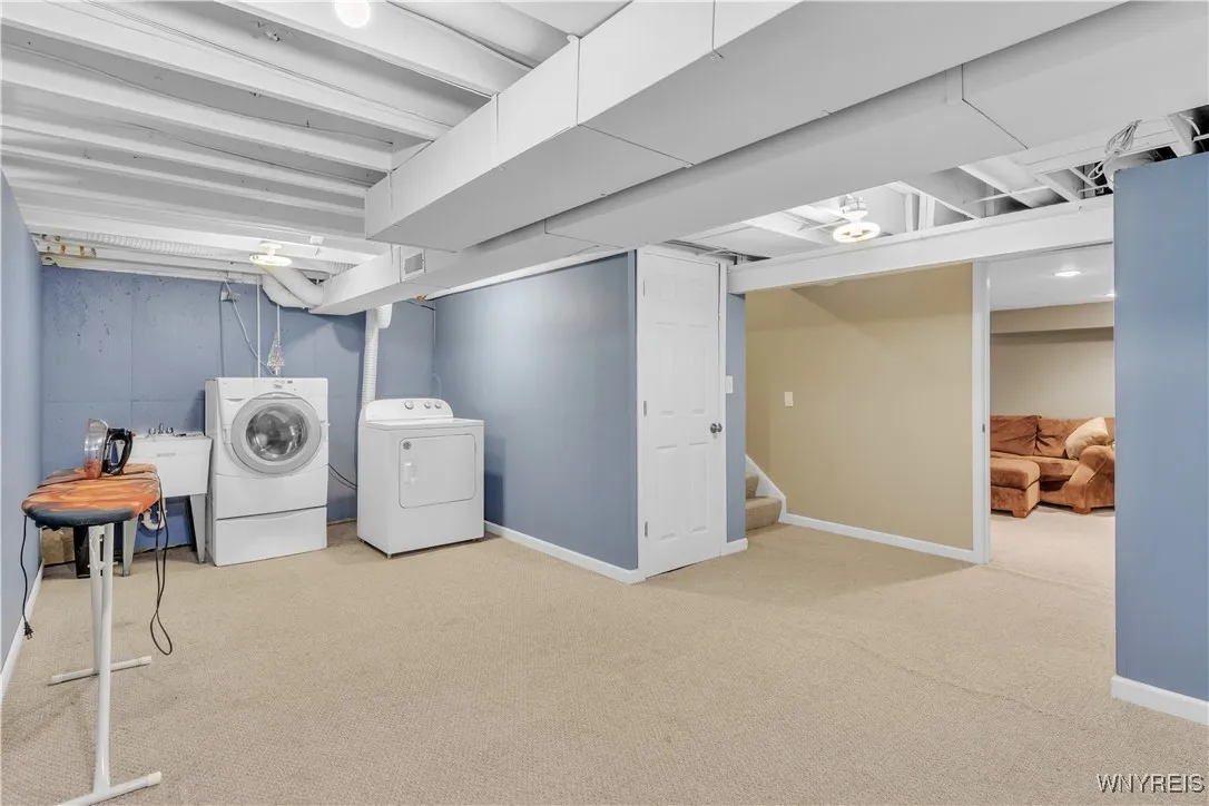 1 B Astor Ridge Drive B, Amherst, New York 14228, Amherst, New York 14228, 3 Bedrooms Bedrooms, 7 Rooms Rooms,2 BathroomsBathrooms,Residential,Closed,1 B Astor Ridge Drive B, Amherst, New York 14228,0,B1630342