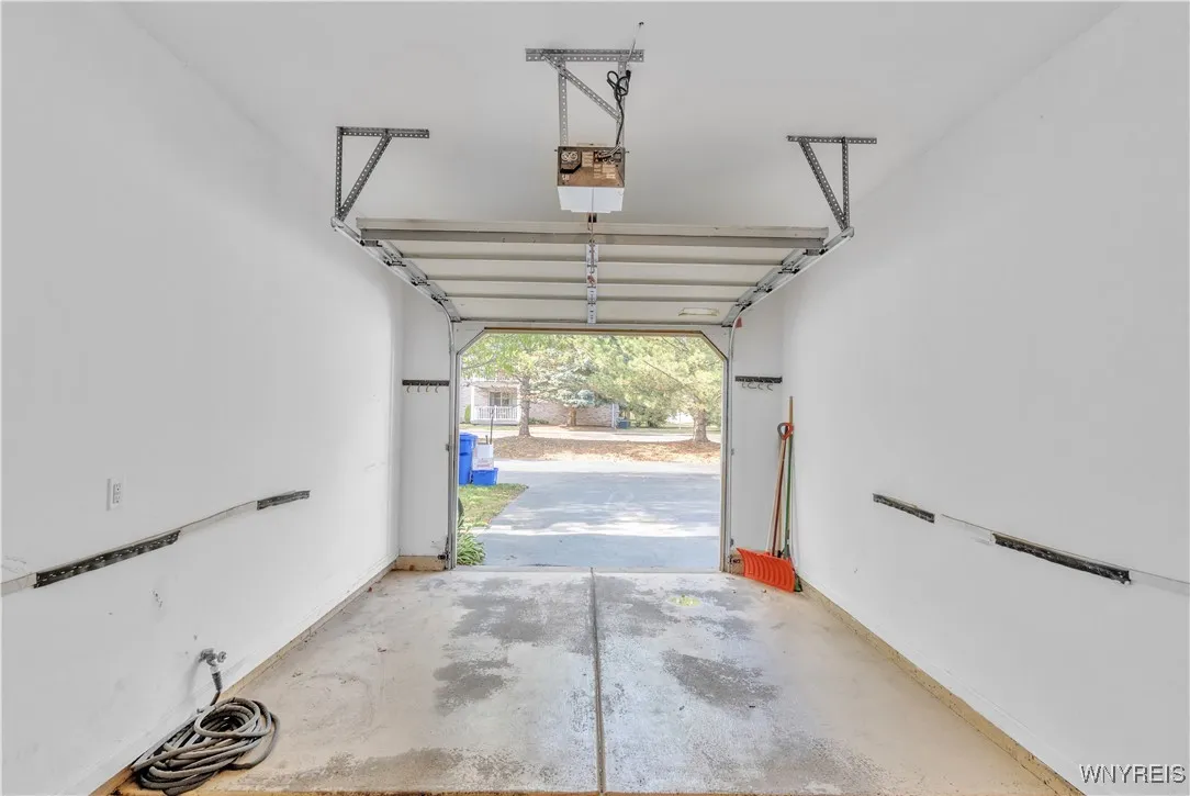 1 B Astor Ridge Drive B, Amherst, New York 14228, Amherst, New York 14228, 3 Bedrooms Bedrooms, 7 Rooms Rooms,2 BathroomsBathrooms,Residential,Closed,1 B Astor Ridge Drive B, Amherst, New York 14228,0,B1630342