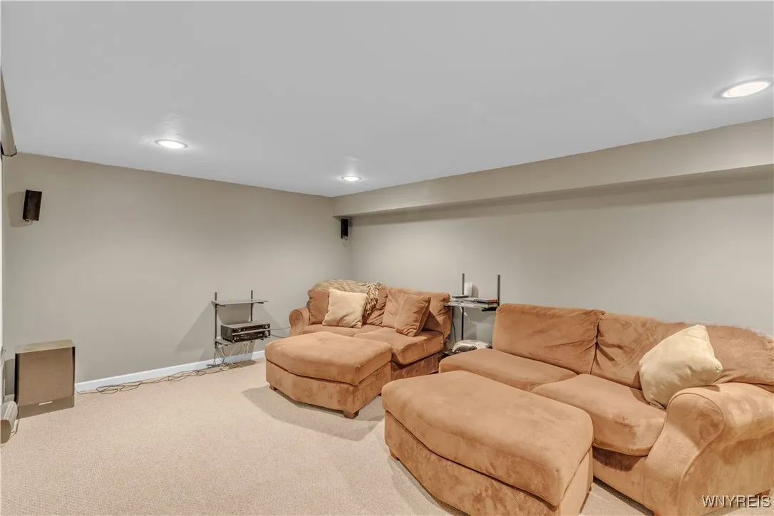 1 B Astor Ridge Drive B, Amherst, New York 14228, Amherst, New York 14228, 3 Bedrooms Bedrooms, 7 Rooms Rooms,2 BathroomsBathrooms,Residential,Closed,1 B Astor Ridge Drive B, Amherst, New York 14228,0,B1630342