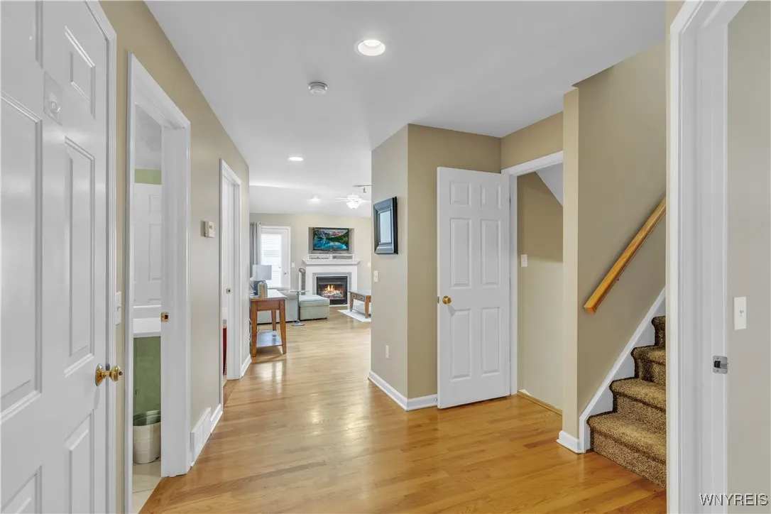 1 B Astor Ridge Drive B, Amherst, New York 14228, Amherst, New York 14228, 3 Bedrooms Bedrooms, 7 Rooms Rooms,2 BathroomsBathrooms,Residential,Closed,1 B Astor Ridge Drive B, Amherst, New York 14228,0,B1630342