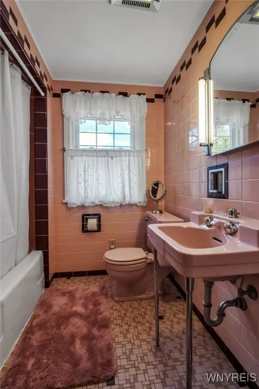 4794 Clifton Parkway, Hamburg, New York 14075, Hamburg, New York 14075, 4 Bedrooms Bedrooms, 10 Rooms Rooms,2 BathroomsBathrooms,Residential,For Sale,4794 Clifton Parkway, Hamburg, New York 14075,0,B1631581 4794 Clifton Parkway, Hamburg, New York 14075, Hamburg, New York 14075, 4 Bedrooms Bedrooms, 10 Rooms Rooms,2 BathroomsBathrooms,Residential,For Sale,4794 Clifton Parkway, Hamburg, New York 14075,0,B1631581