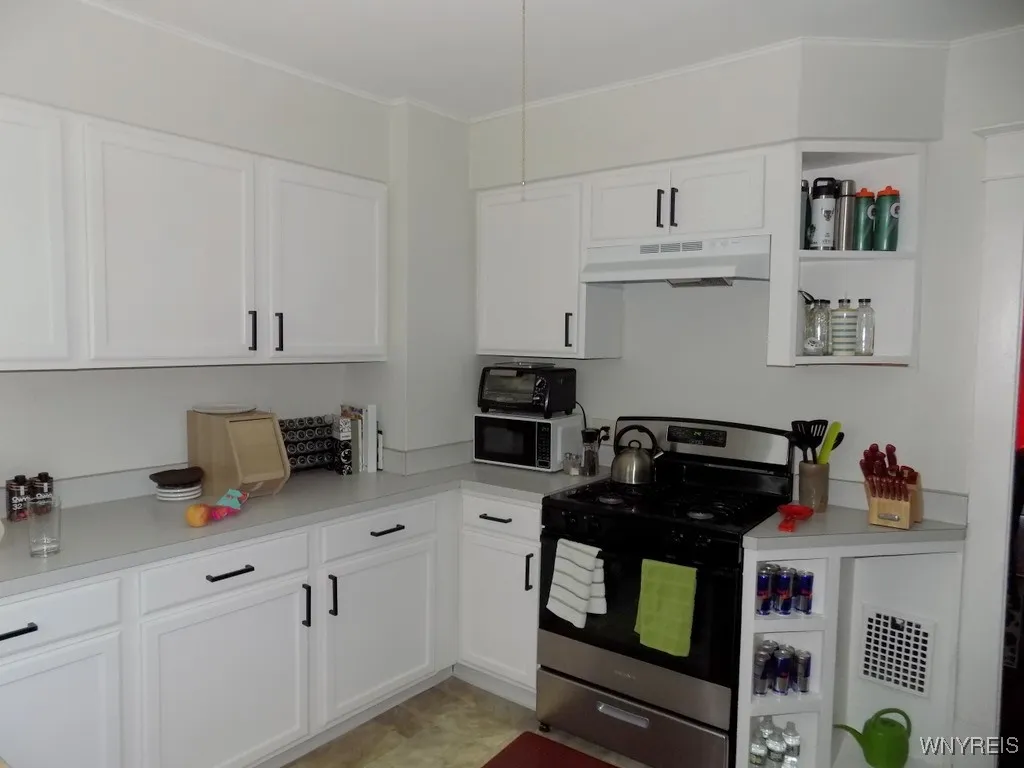 87 Laird Avenue, Buffalo, New York 14207, Buffalo, New York 14207, 4 Bedrooms Bedrooms, ,2 BathroomsBathrooms,Residential,For Sale,87 Laird Avenue, Buffalo, New York 14207,B1627595