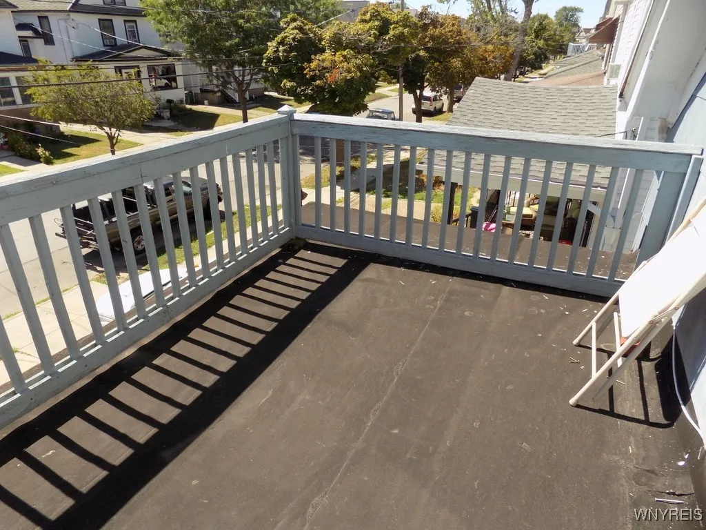 87 Laird Avenue, Buffalo, New York 14207, Buffalo, New York 14207, 4 Bedrooms Bedrooms, ,2 BathroomsBathrooms,Residential,For Sale,87 Laird Avenue, Buffalo, New York 14207,B1627595