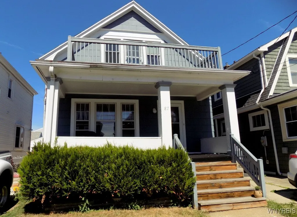 87 Laird Avenue, Buffalo, New York 14207, Buffalo, New York 14207, 4 Bedrooms Bedrooms, ,2 BathroomsBathrooms,Residential,For Sale,87 Laird Avenue, Buffalo, New York 14207,B1627595