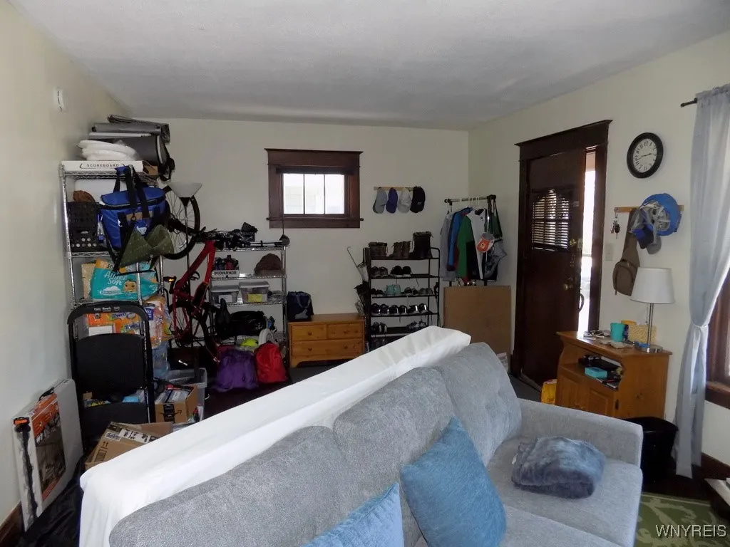 87 Laird Avenue, Buffalo, New York 14207, Buffalo, New York 14207, 4 Bedrooms Bedrooms, ,2 BathroomsBathrooms,Residential,For Sale,87 Laird Avenue, Buffalo, New York 14207,B1627595
