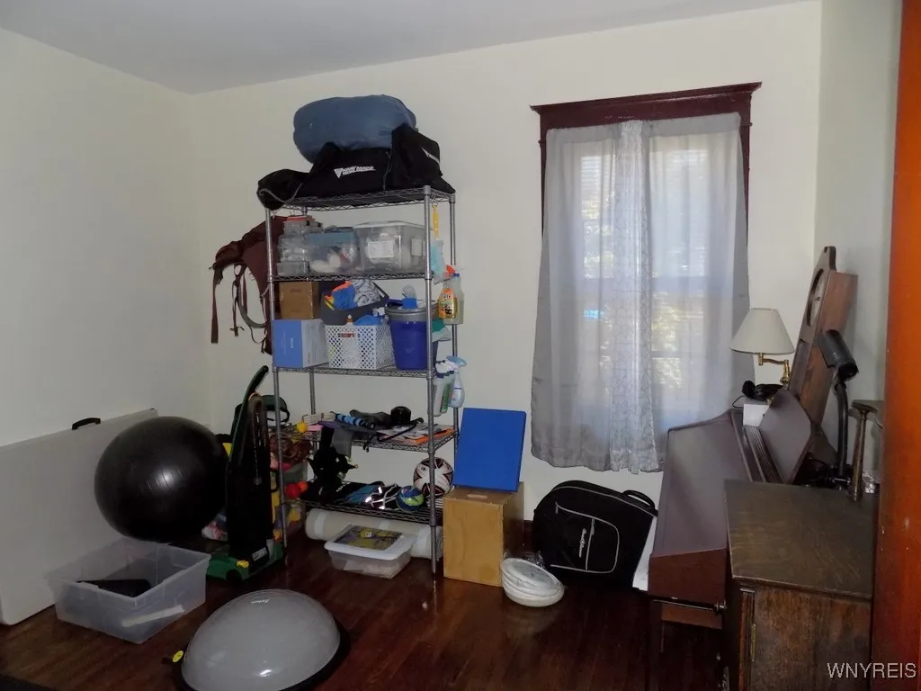 87 Laird Avenue, Buffalo, New York 14207, Buffalo, New York 14207, 4 Bedrooms Bedrooms, ,2 BathroomsBathrooms,Residential,For Sale,87 Laird Avenue, Buffalo, New York 14207,B1627595