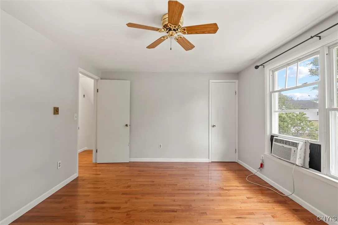 211 Windebank Lane, Manlius, New York 13116, Manlius, New York 13116, 3 Bedrooms Bedrooms, 7 Rooms Rooms,1 BathroomBathrooms,Residential,Closed,211 Windebank Lane, Manlius, New York 13116,0,S1631761