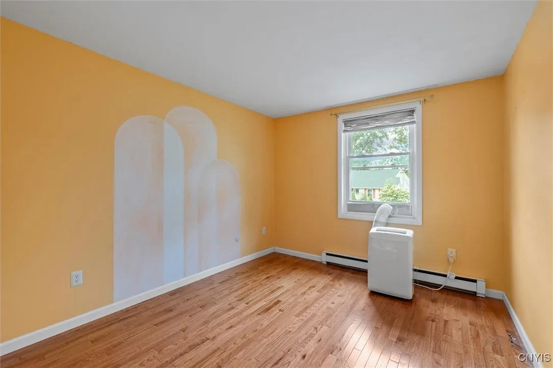 211 Windebank Lane, Manlius, New York 13116, Manlius, New York 13116, 3 Bedrooms Bedrooms, 7 Rooms Rooms,1 BathroomBathrooms,Residential,Closed,211 Windebank Lane, Manlius, New York 13116,0,S1631761