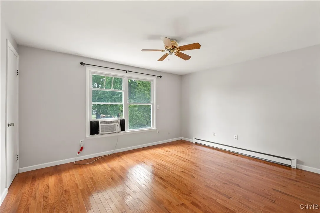 211 Windebank Lane, Manlius, New York 13116, Manlius, New York 13116, 3 Bedrooms Bedrooms, 7 Rooms Rooms,1 BathroomBathrooms,Residential,Closed,211 Windebank Lane, Manlius, New York 13116,0,S1631761