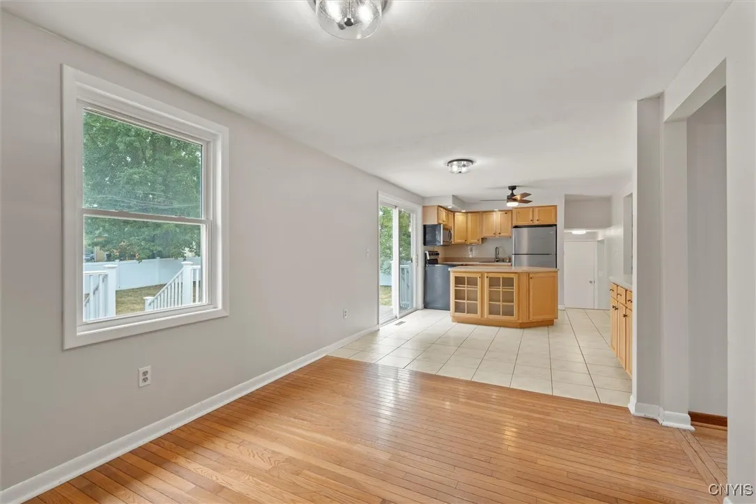 living/kitchen combo