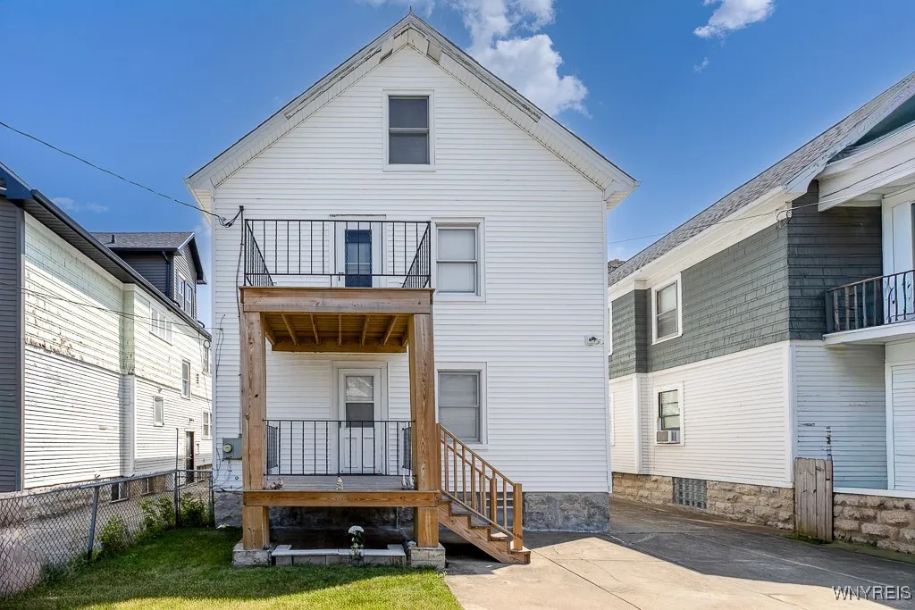 88 Commonwealth Avenue, Buffalo, New York 14216, Buffalo, New York 14216, 6 Bedrooms Bedrooms, ,2 BathroomsBathrooms,Residential,For Sale,88 Commonwealth Avenue, Buffalo, New York 14216,0,B1631505