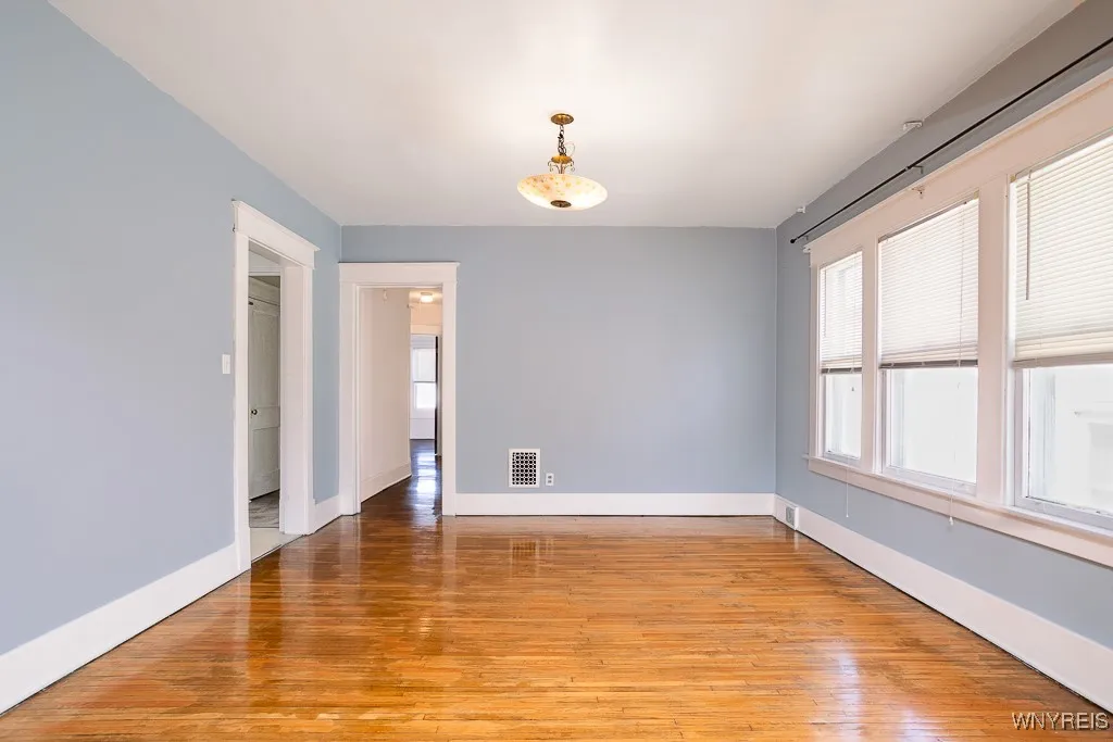 88 Commonwealth Avenue, Buffalo, New York 14216, Buffalo, New York 14216, 6 Bedrooms Bedrooms, ,2 BathroomsBathrooms,Residential,For Sale,88 Commonwealth Avenue, Buffalo, New York 14216,0,B1631505