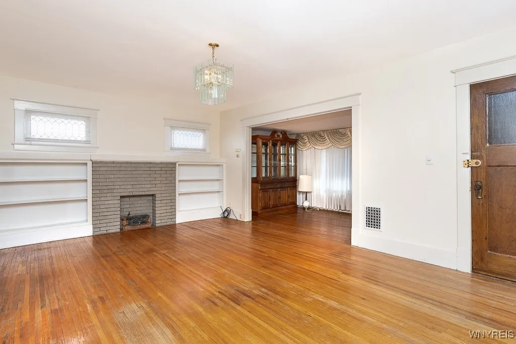 88 Commonwealth Avenue, Buffalo, New York 14216, Buffalo, New York 14216, 6 Bedrooms Bedrooms, ,2 BathroomsBathrooms,Residential,For Sale,88 Commonwealth Avenue, Buffalo, New York 14216,0,B1631505