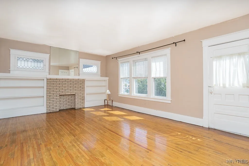 88 Commonwealth Avenue, Buffalo, New York 14216, Buffalo, New York 14216, 6 Bedrooms Bedrooms, ,2 BathroomsBathrooms,Residential,For Sale,88 Commonwealth Avenue, Buffalo, New York 14216,0,B1631505