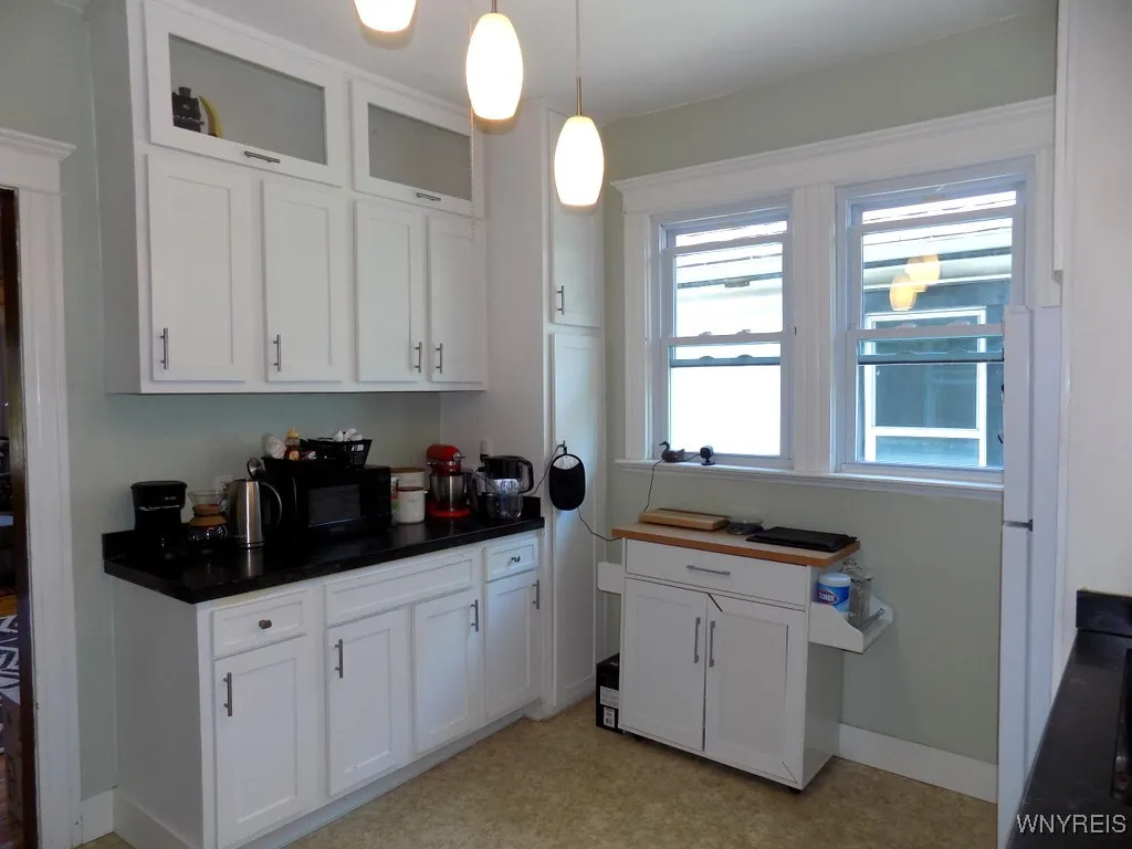 1574 Delaware Avenue, Buffalo, New York 14209, Buffalo, New York 14209, 8 Bedrooms Bedrooms, ,4 BathroomsBathrooms,Residential,For Sale,1574 Delaware Avenue, Buffalo, New York 14209,B1627594