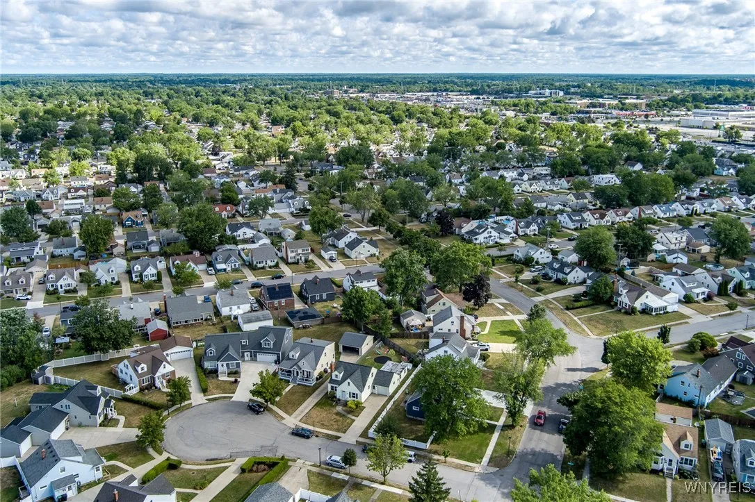 272 Rochelle Park, Tonawanda, New York 14150, Tonawanda, New York 14150, 3 Bedrooms Bedrooms, 6 Rooms Rooms,2 BathroomsBathrooms,Residential,Closed,272 Rochelle Park, Tonawanda, New York 14150,0,B1631626