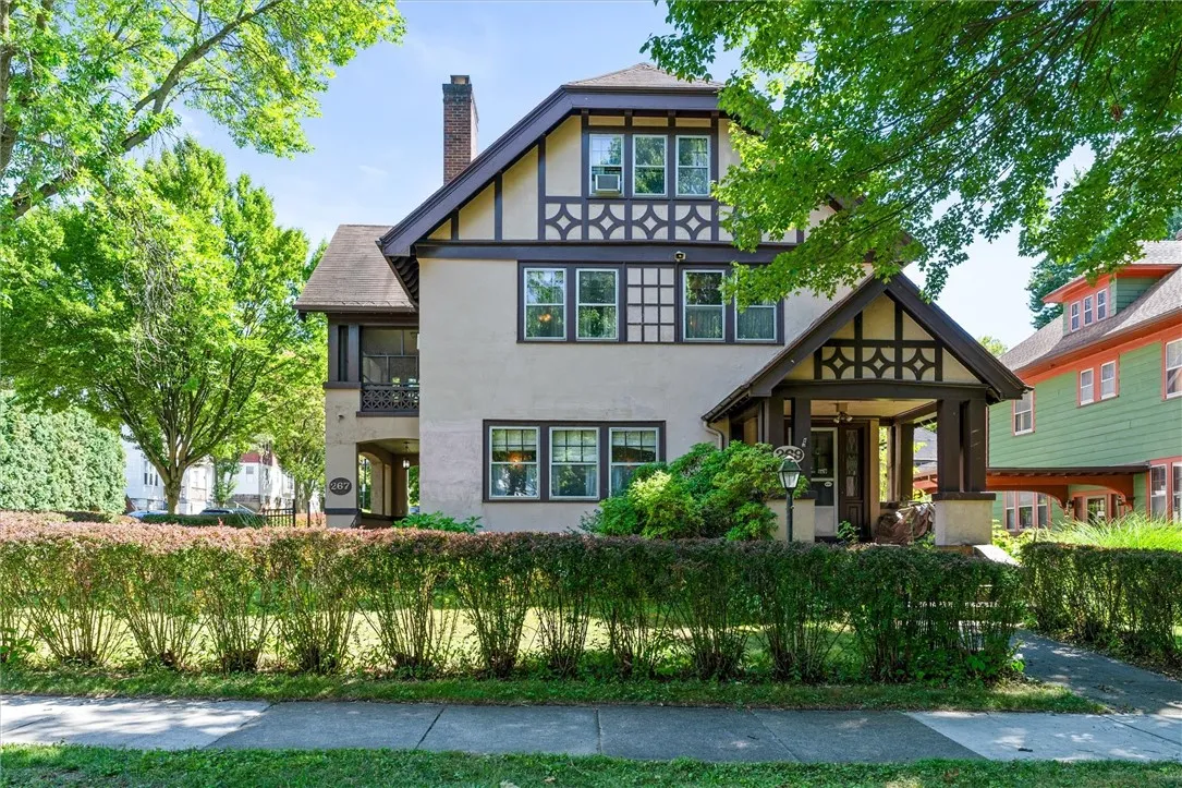 267-269 Seneca Parkway, Rochester, New York 14613, Rochester, New York 14613, 7 Bedrooms Bedrooms, 14 Rooms Rooms,2 BathroomsBathrooms,Residential,Closed,267-269 Seneca Parkway, Rochester, New York 14613,0,R1631910